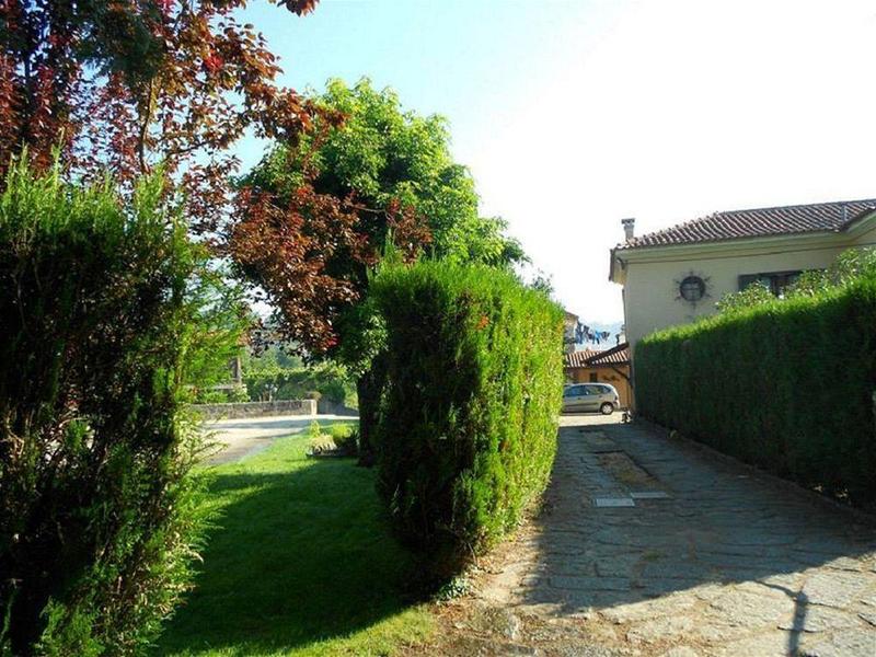 Stone Farm Hostel (استون فارم هاستل) General view