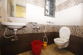 Hotel Al Moazin Bathroom