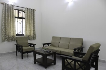 Oyo 9860 Home 1 Bhk Bardez North Goa Living Room