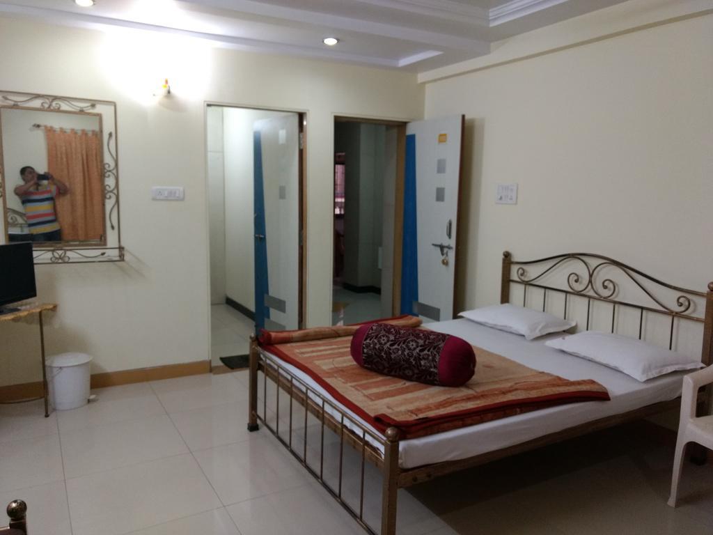 Hotel Shanti Palace 
