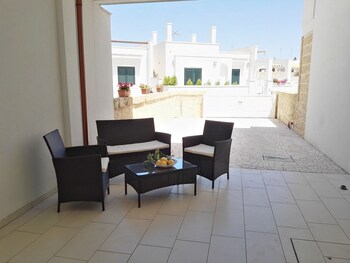 Apulia Tourist Mancaversa Terrace/Patio