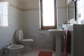 Apartment With In Cuglieri With Furnished Terrace 13 Km Bathroom