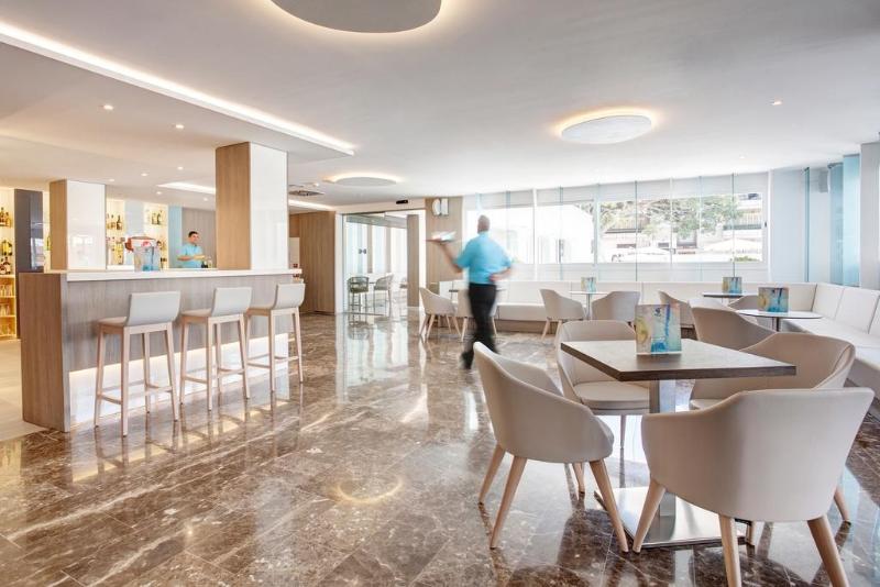 Grupotel Farrutx Bar