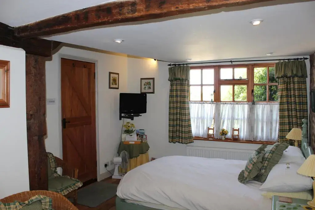 Clayton Wickham Farmhouse 