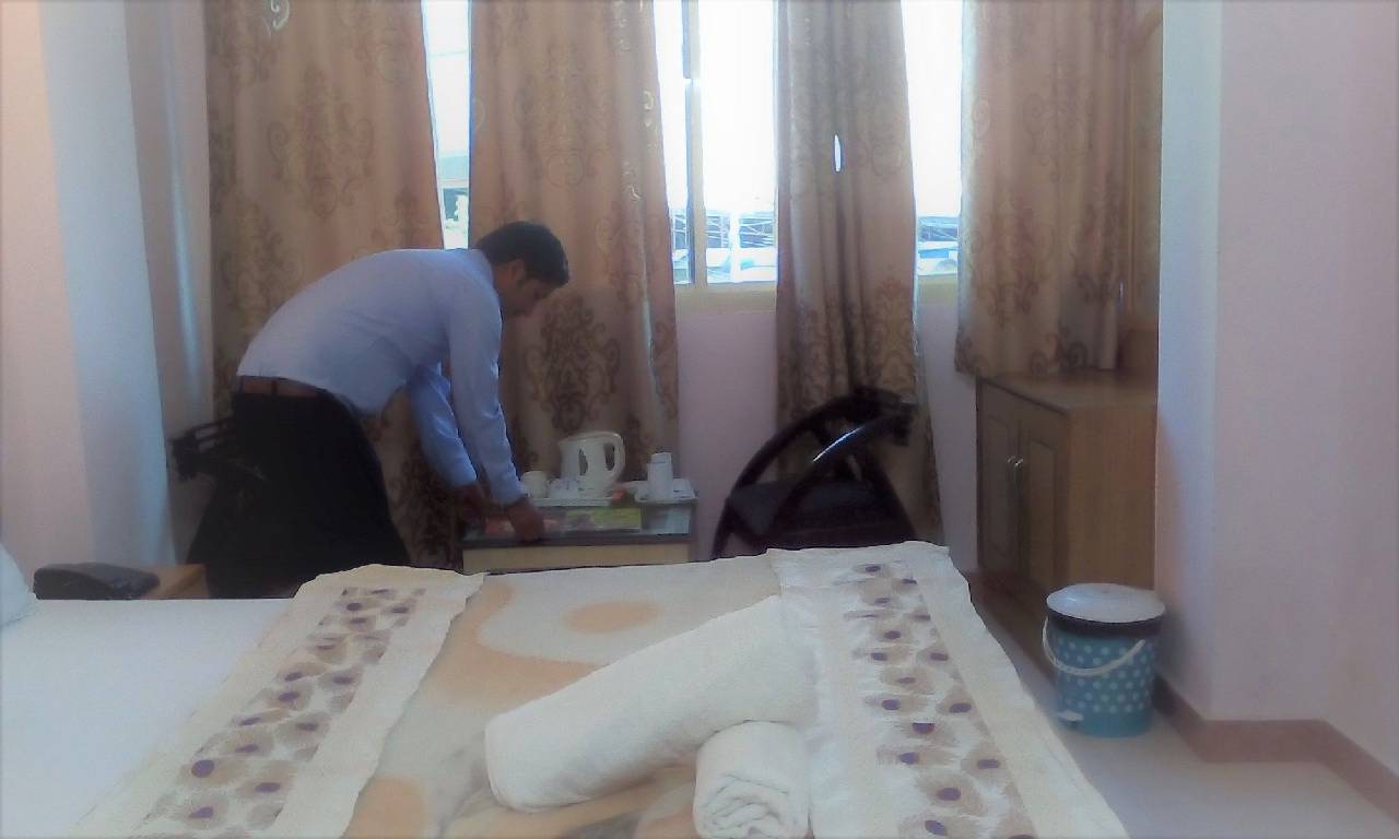 Hotel Ganesha Inn 