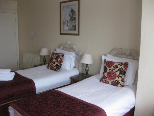 Parkview Hotel (پاركویو هتل) 