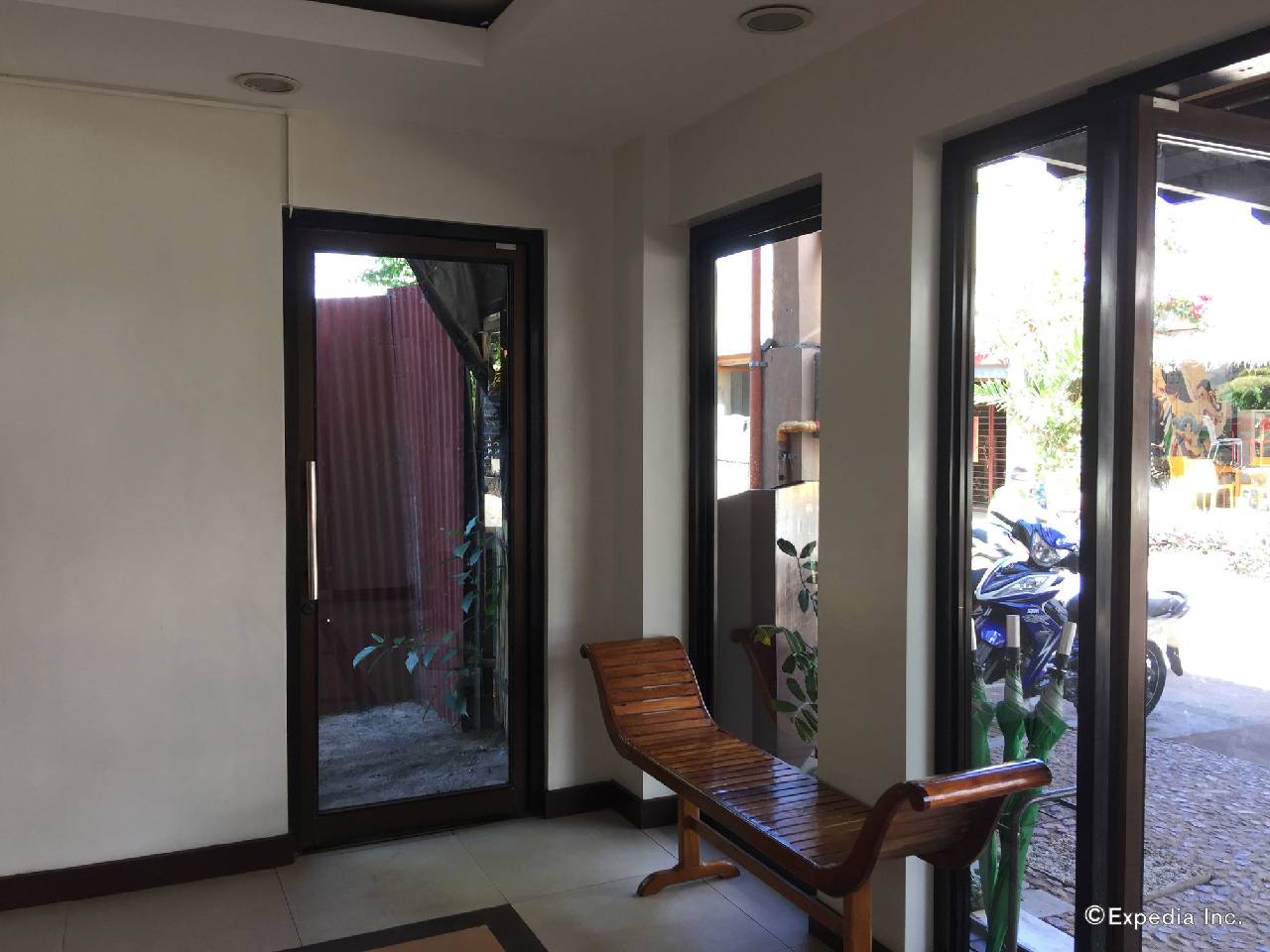 Coron Ecolodge (كورون اكولودج) 