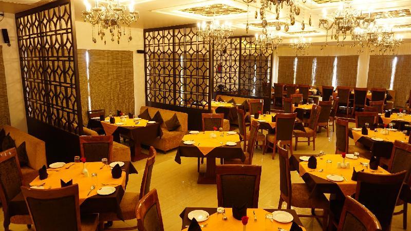 Hotel Golden Laurel Inn 