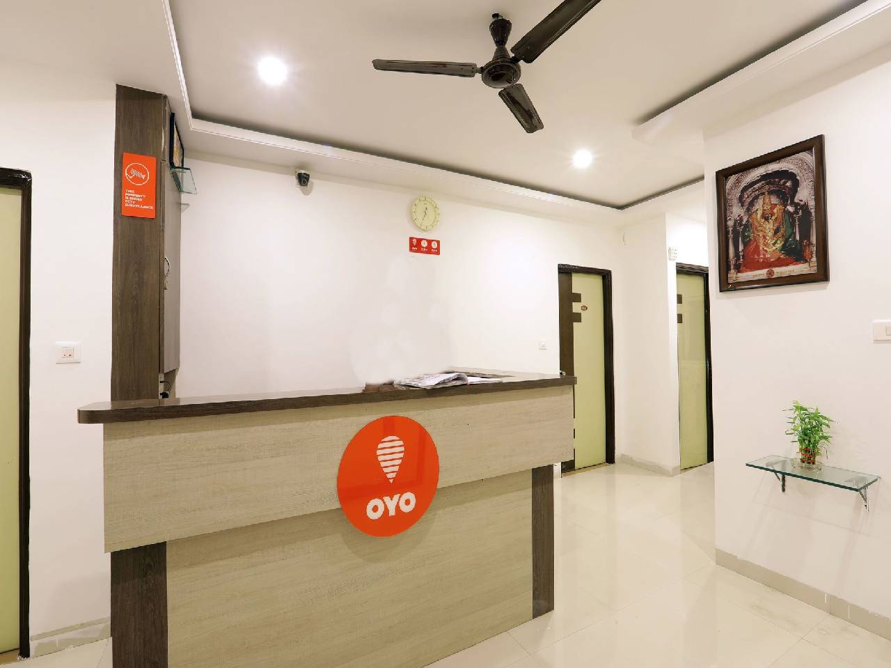 Oyo 10507 Hotel Platinum 