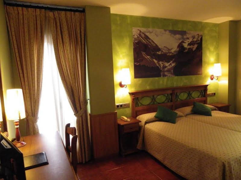 Hotel Arnal 