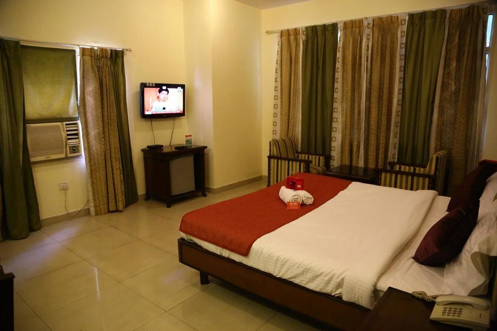 Oyo Rooms Funcity Amusement Park 