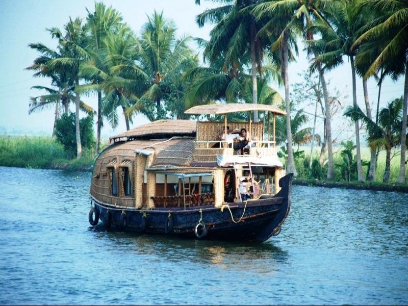 B 4 You Houseboats 
