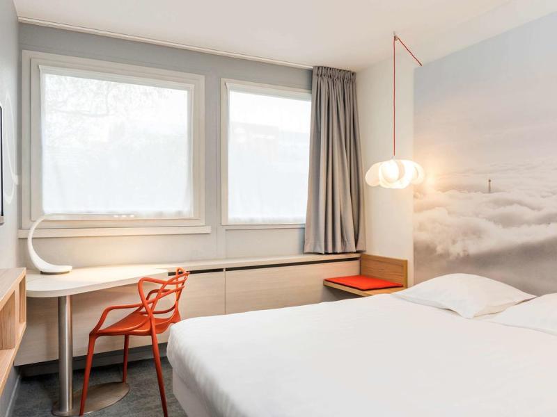 Ibis Styles Paris Velizy Room