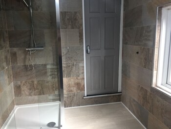 Regency Guesthouse Manchester Bathroom