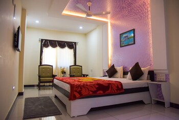 Hotel Tulsi Residency Guestroom
