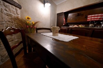 Robur Marsorum (روبور مارسوروم) In-Room Amenity