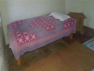 Khim's Guest House & Restaurant 