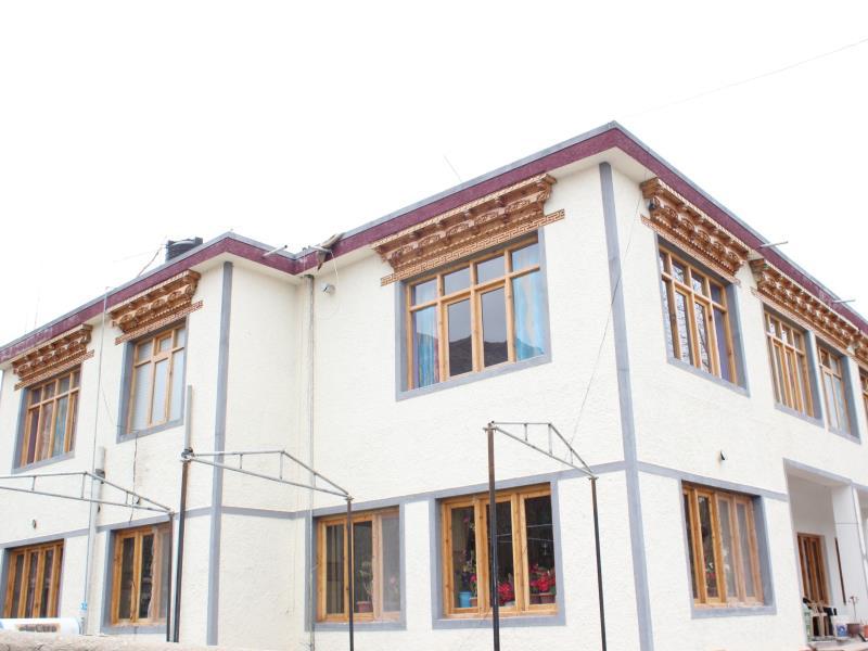 Shorkhan Guest House 