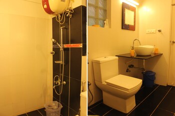 Oyo 9799 Home Sea View 2bhk Near Vasco Bathroom