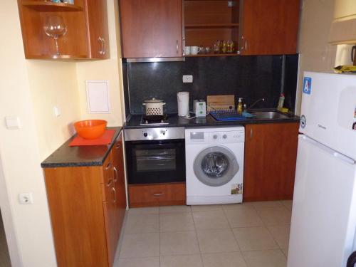 Central Beach Apartment Ravda 