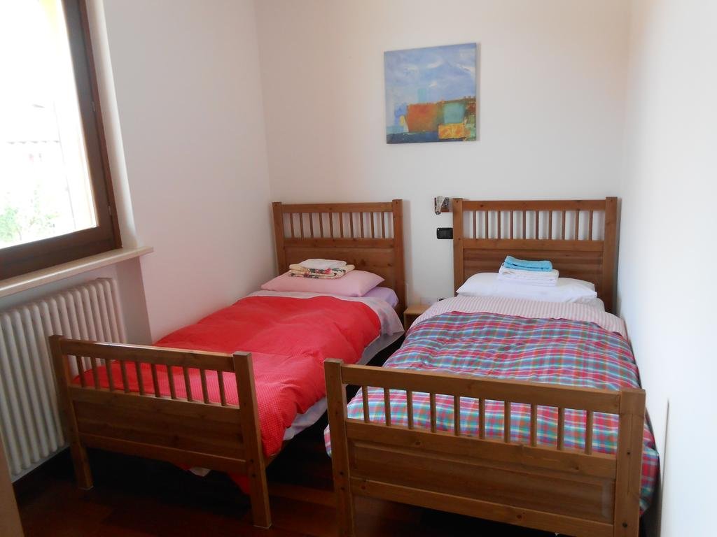 Il Glicine Sul Garda B&b (ایل گلیسین سول گاردا ب&ب) 