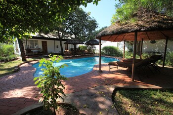 Chanters Lodge Outdoor Pool