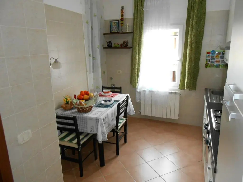 Lara Home 