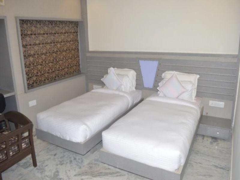 Oyo 1545 Hotel Shivani International 