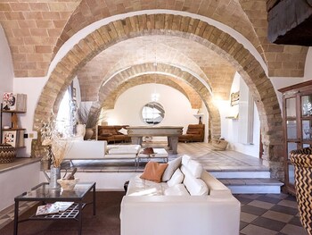 Villa Fonteintanata (ویلا فونتینتاناتا) Living Area