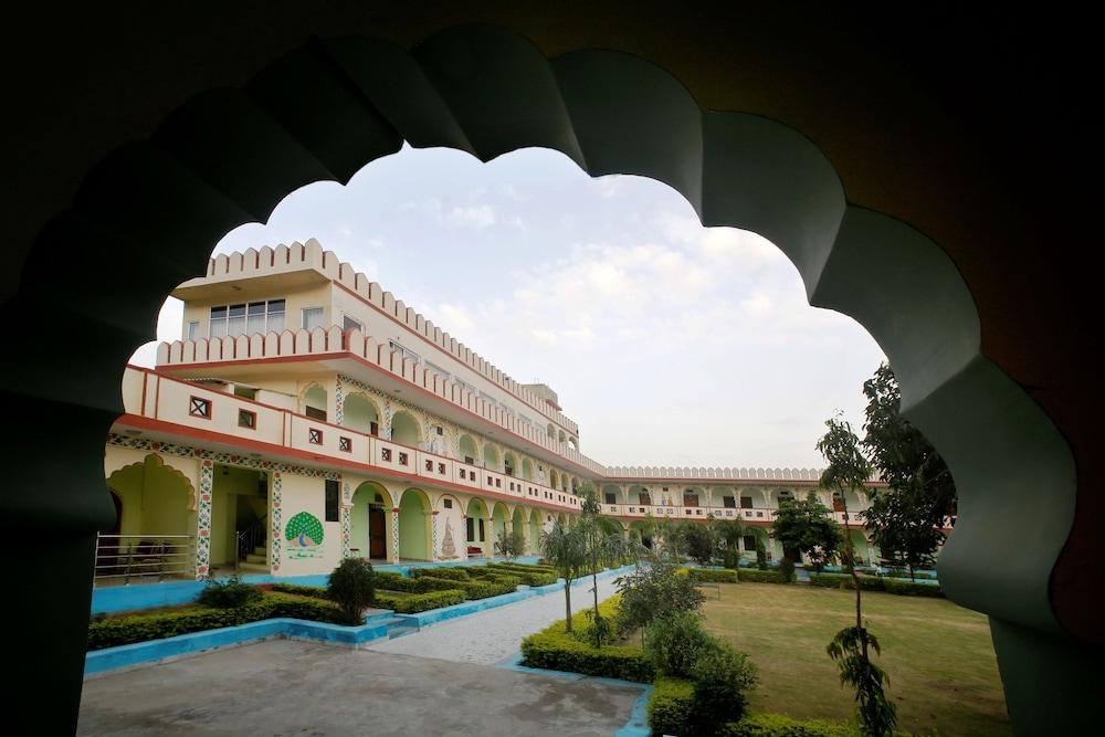 Hotel Pushkar Heritage 