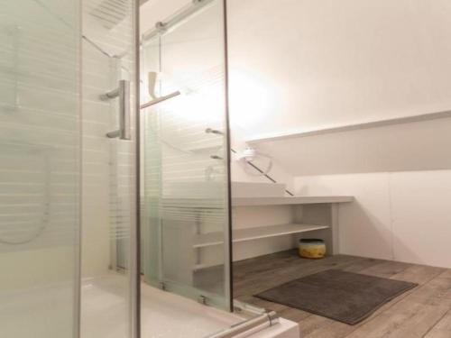 House Ti Line (هاوس تی لین) 