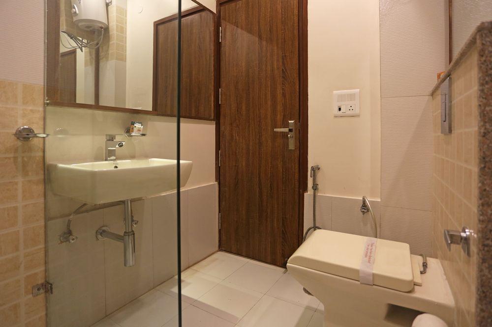 Fabhotel Zineb Sector 122 
