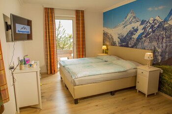 Alpenappartements Guestroom