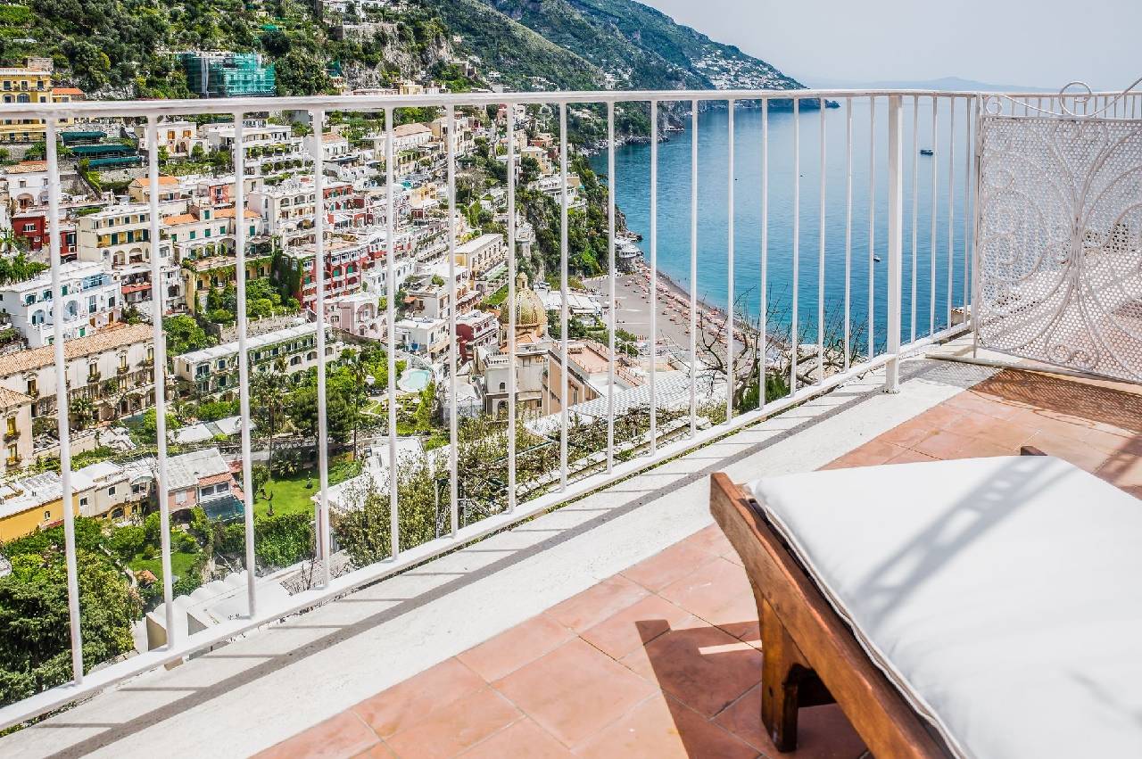 Poseidon Hotel 