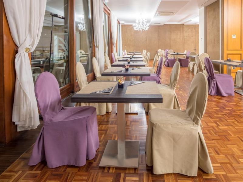 Grande Albergo Roma General view