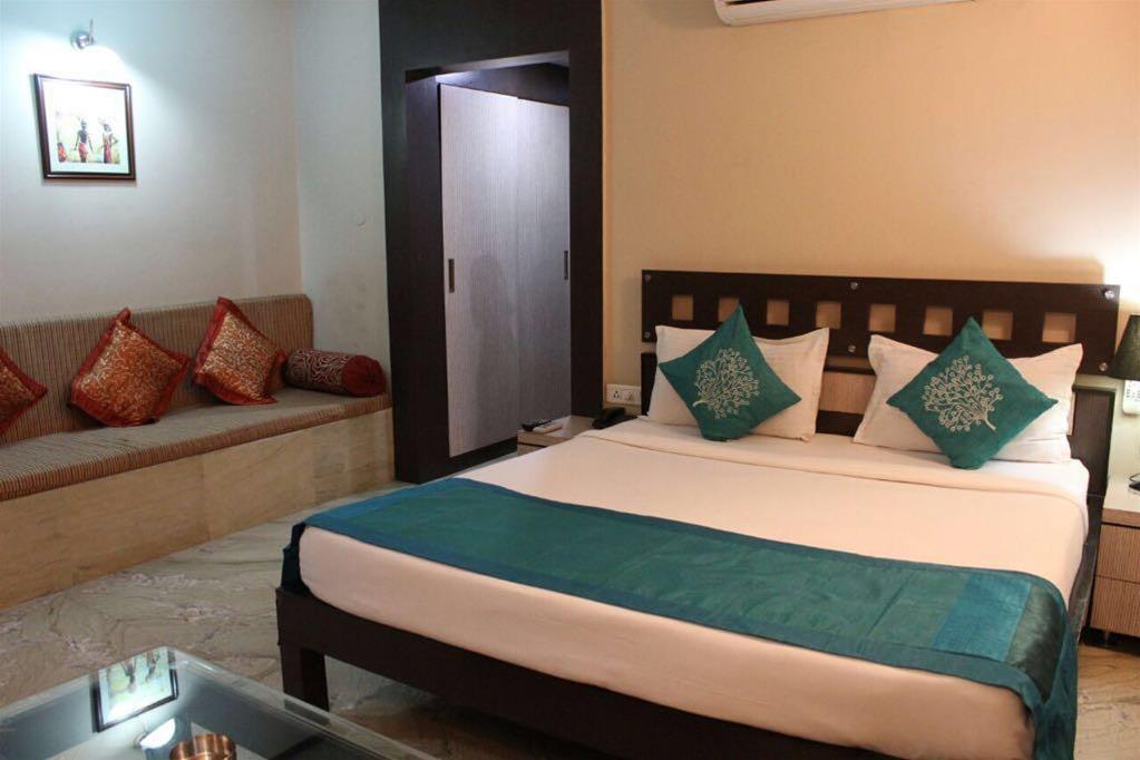 Oyo 3063 Crystal Residency 