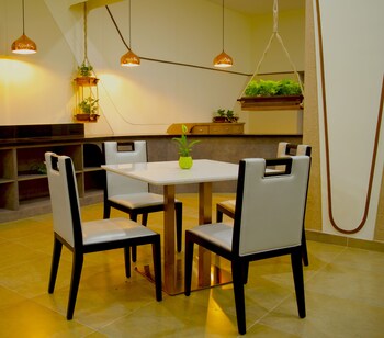 Rangers Hotel Restaurant