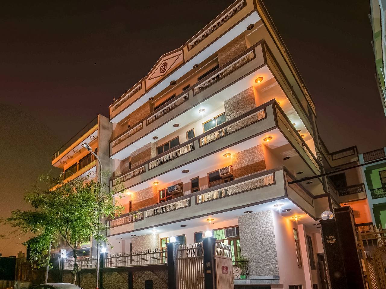 Oyo 14246 Onella Rooms 