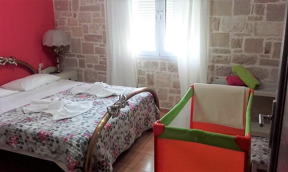 Kournas Apartments 
