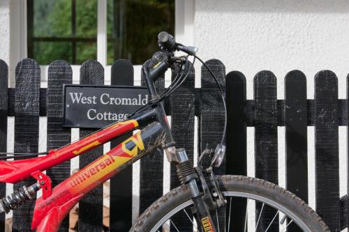 Cromald Cottages East & West 