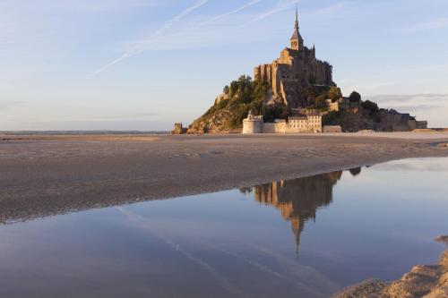 Les Tourelles Dinard (لس تورلس دینارد) 