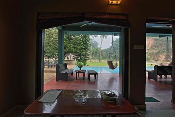 Corbett Riverside Resort 