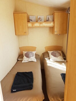 Homely Holidays Guestroom