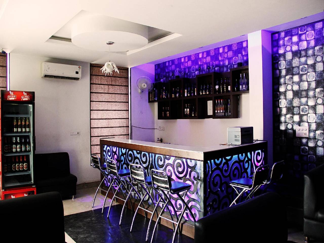 Oyo Premium Mia 