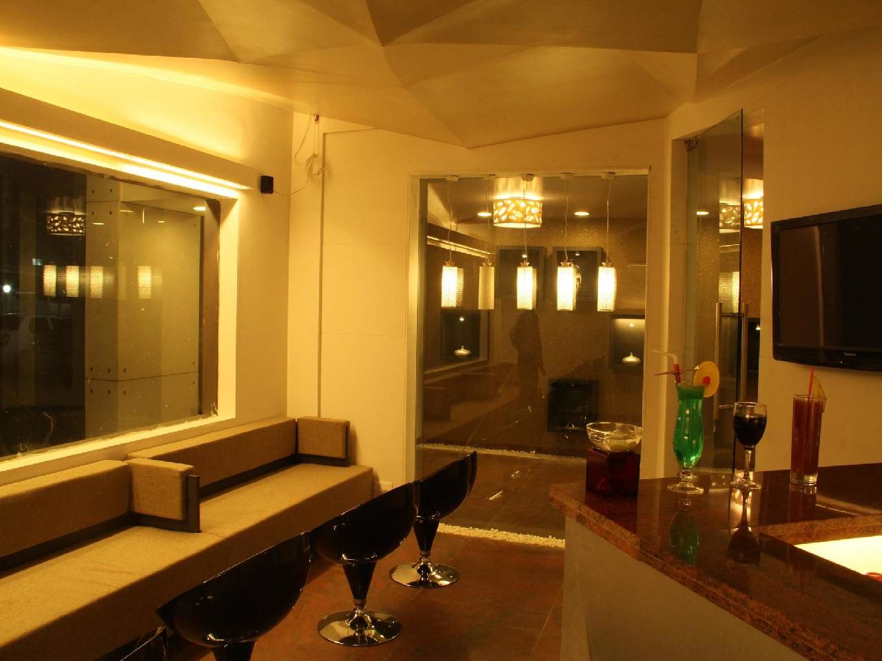 Oyo 2037 Hotel Manor 