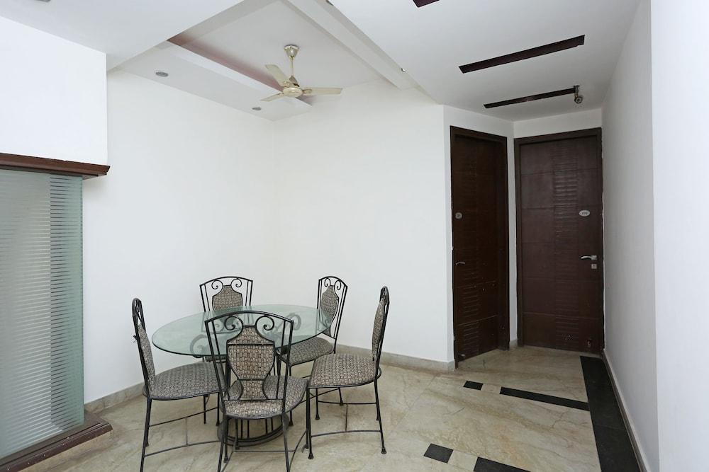 Oyo 11381 Welcome Residency 