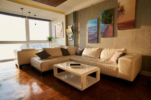 Belgrade River Front Apartment 