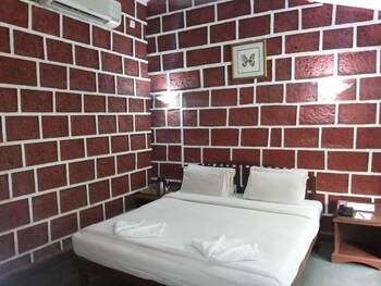 Lotus Eco Beach Resort Murud 