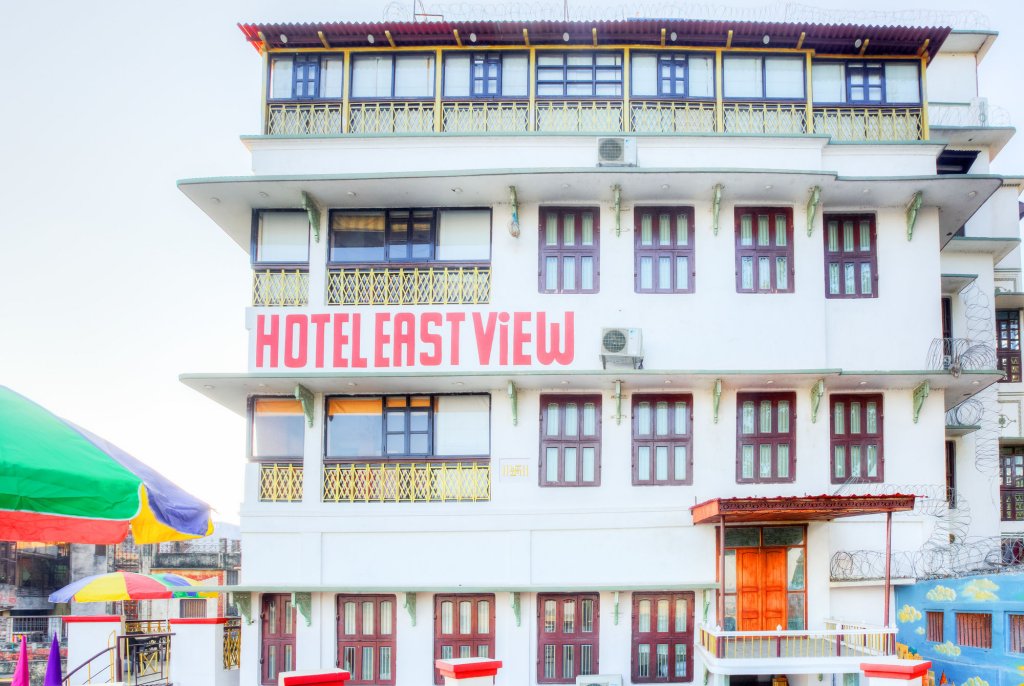 Hotel East View 