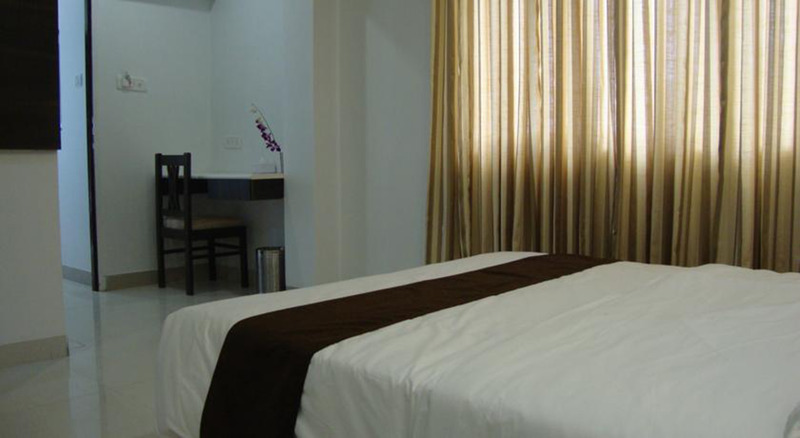 Fabhotels Galaxy Comforts Room